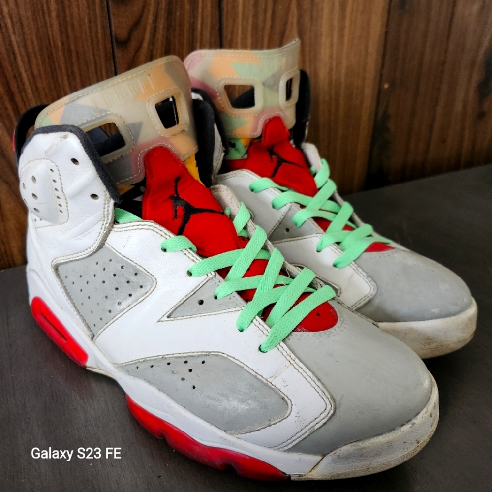 Air Jordan Retro 6